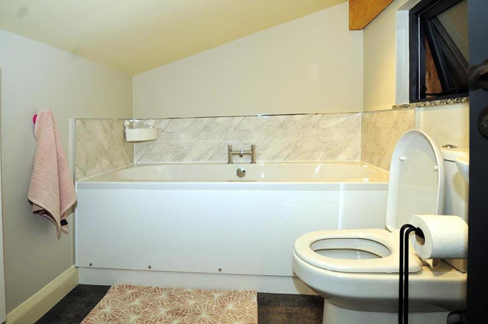 Westwood Lodge Much Wenlock Extérieur photo
